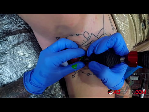 ❤️ Sully Savage oo aad u tattooed ayaa Kintirkeeda ku sawirtay tattoo ❤ Muqaal dabada %so.redpornpictures.ru ️❤